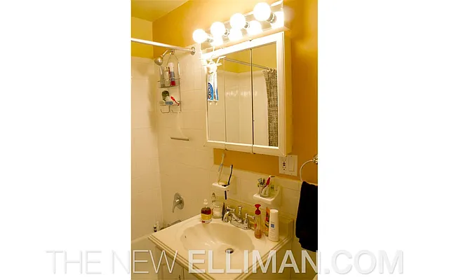 Rented by Douglas Elliman | media 20