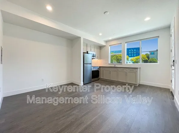 333 W Montague Expy, Milpitas, CA 95035