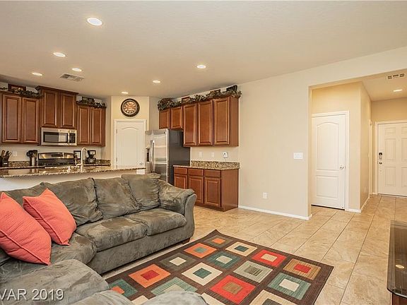 4th image of 837 Cool Aquamarine St