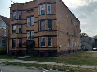 363 2nd St APT 1, Pitcairn, PA 15140