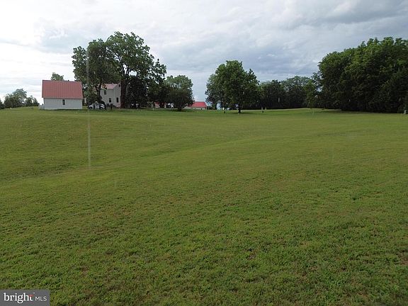 5th image of 18 Long View Dr