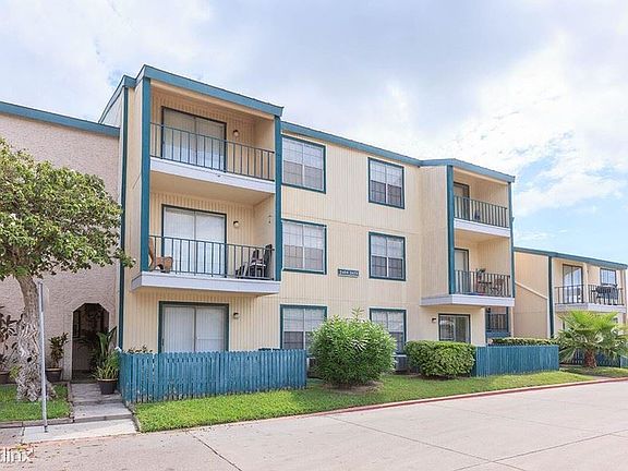 4th image of 3775 Boca Chica Blvd