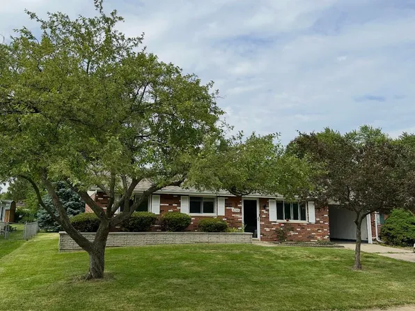 8248 Gibson Ave, Fairborn, OH 45324