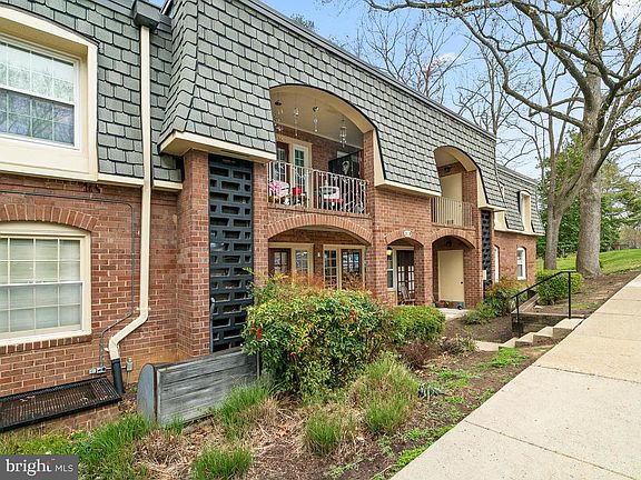 3rd image of 8229C Kings Charter Ln #91