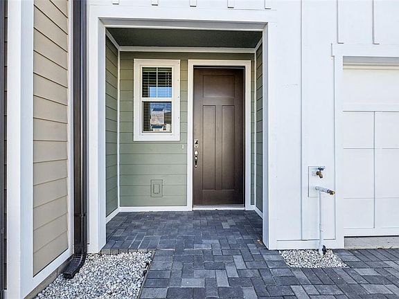 3rd image of 7646 Deer Valley Cir