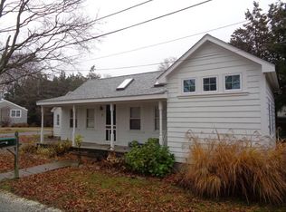 7 Cedar St, Warren, RI 02885