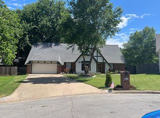 10619 E 99th Pl, Tulsa, OK 74133