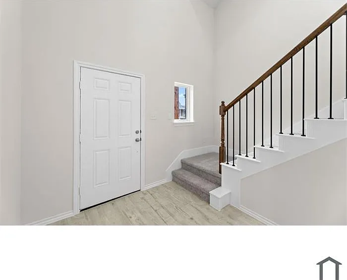 4 bed, 2447 sqft, $3,550 — Photo 4