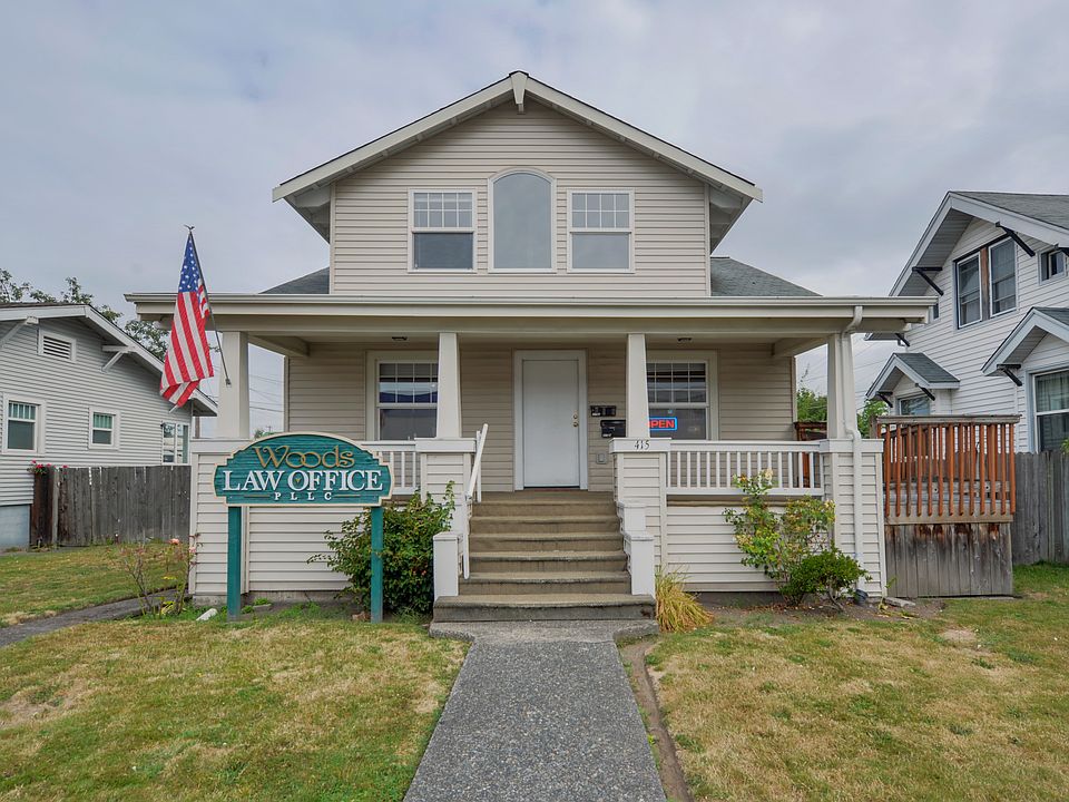 1st image of 415 1st St NE