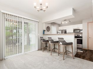 10 Waters Edge Cir #95, Delaware, OH 43015