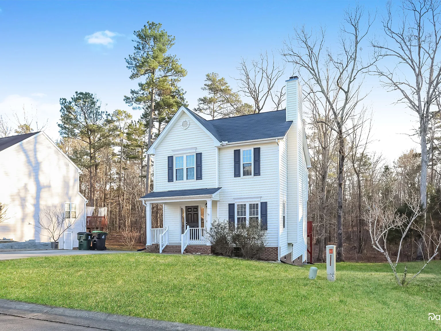3 bed, 2.5 bath, 1546 sqft, $1,795 — Photo 3