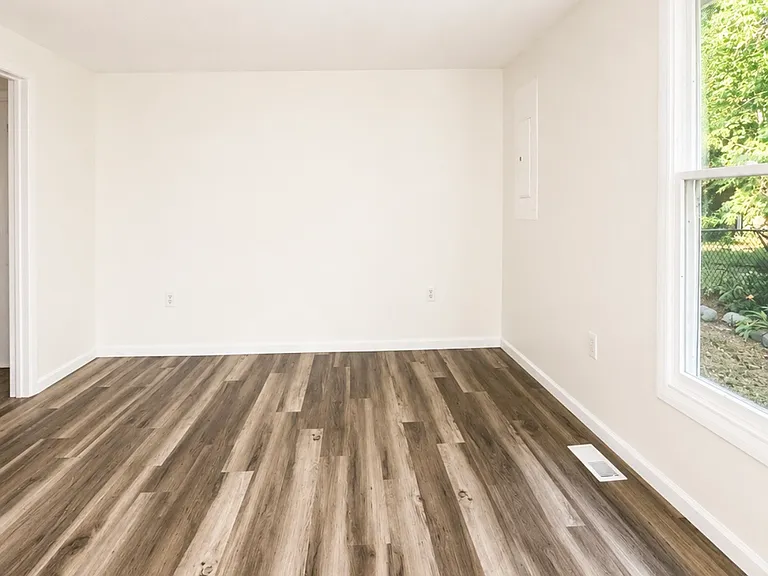 304 Lake Crystalbrook Dr — Photo 38
