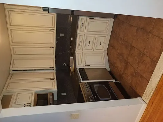 Rented by Maximo Properties | media 9