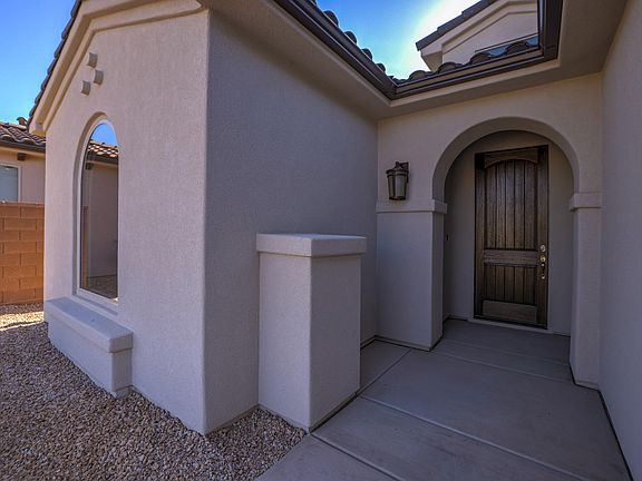 3rd image of 347 W Camino Borde