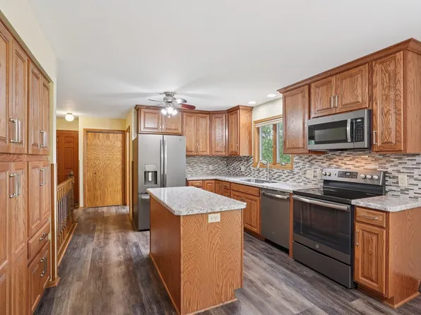 1624 Lueders Rd, Sauk City, WI 53583