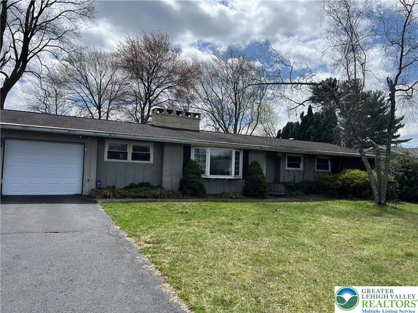 3306 Oakland Rd, Bethlehem, PA 18020