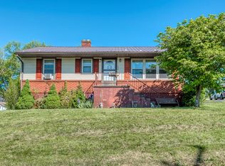 135 Prescott Ave, Marion, VA 24354