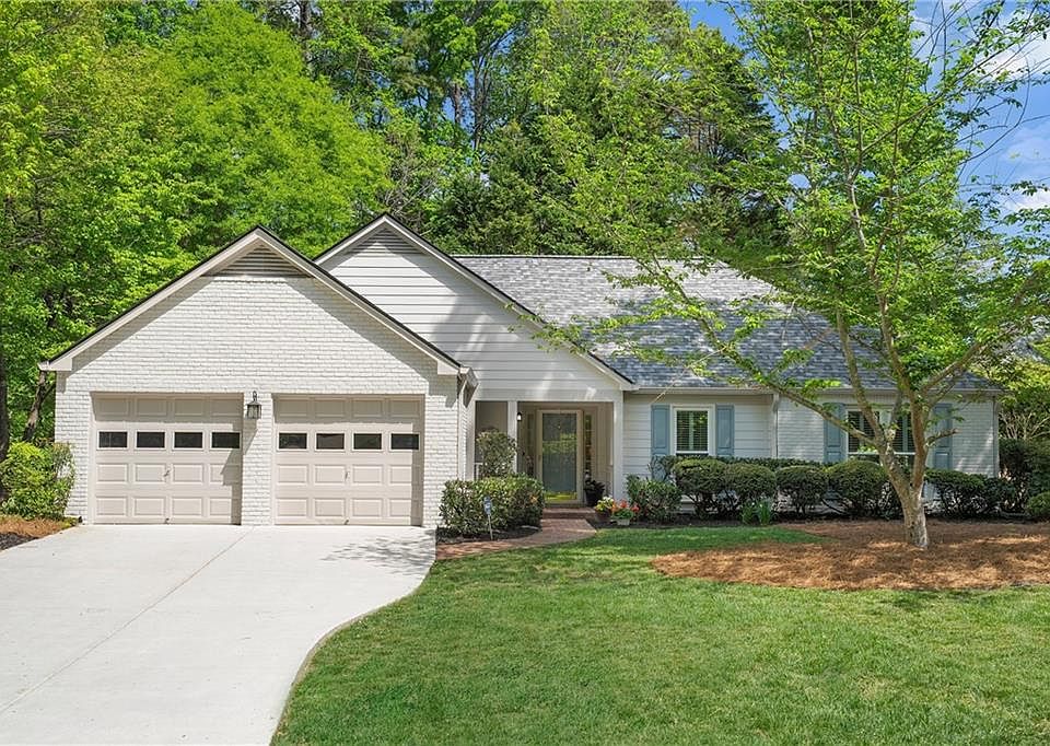 1st image of 1807 N Creek Cir