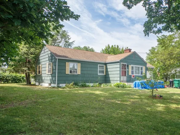 85 Barbara St, Chicopee, MA 01020