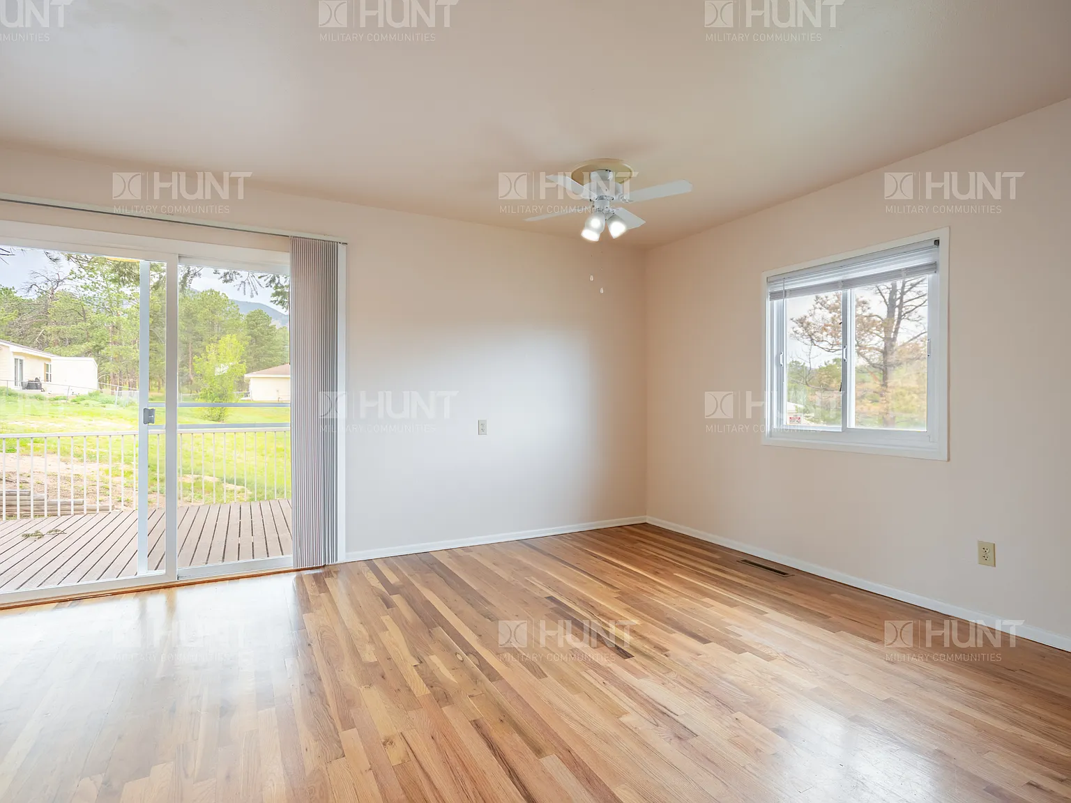 4 bed, 2.5 bath, 1500 sqft, $2,238 — Photo 2