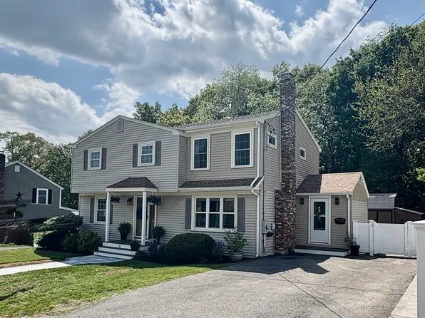 65 Lake St, Braintree, MA 02184