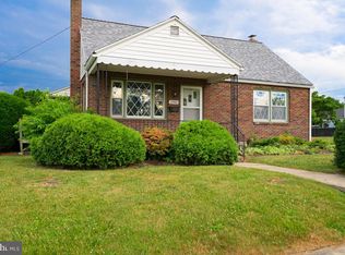 2900 Iroquois Ave, Reading, PA 19609