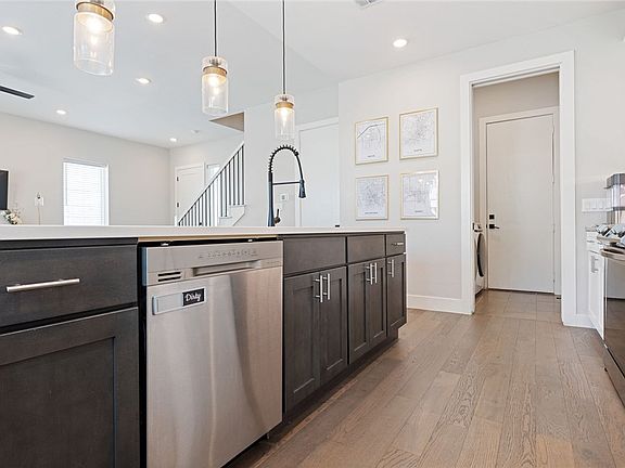 5th image of 269 Estates Cir
