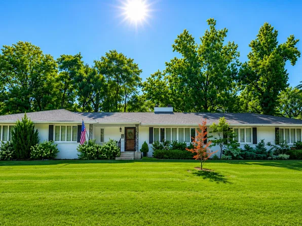 601 Westchester Park Dr, Springfield, OH 45504