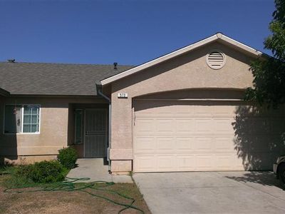 573 Tucker Ave, Sanger, CA, 93657