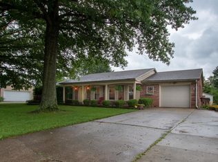 103 Roan Rd, Versailles, KY 40383