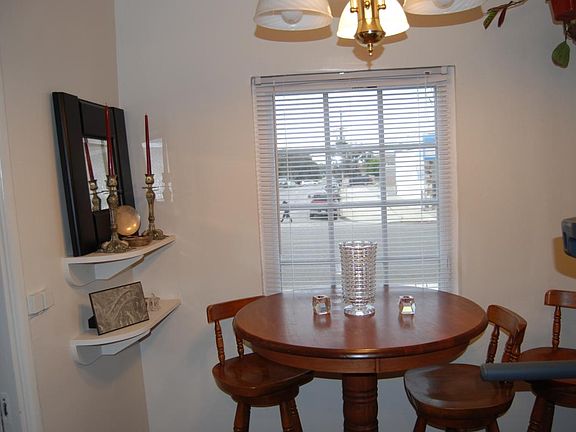 Breakfast nook