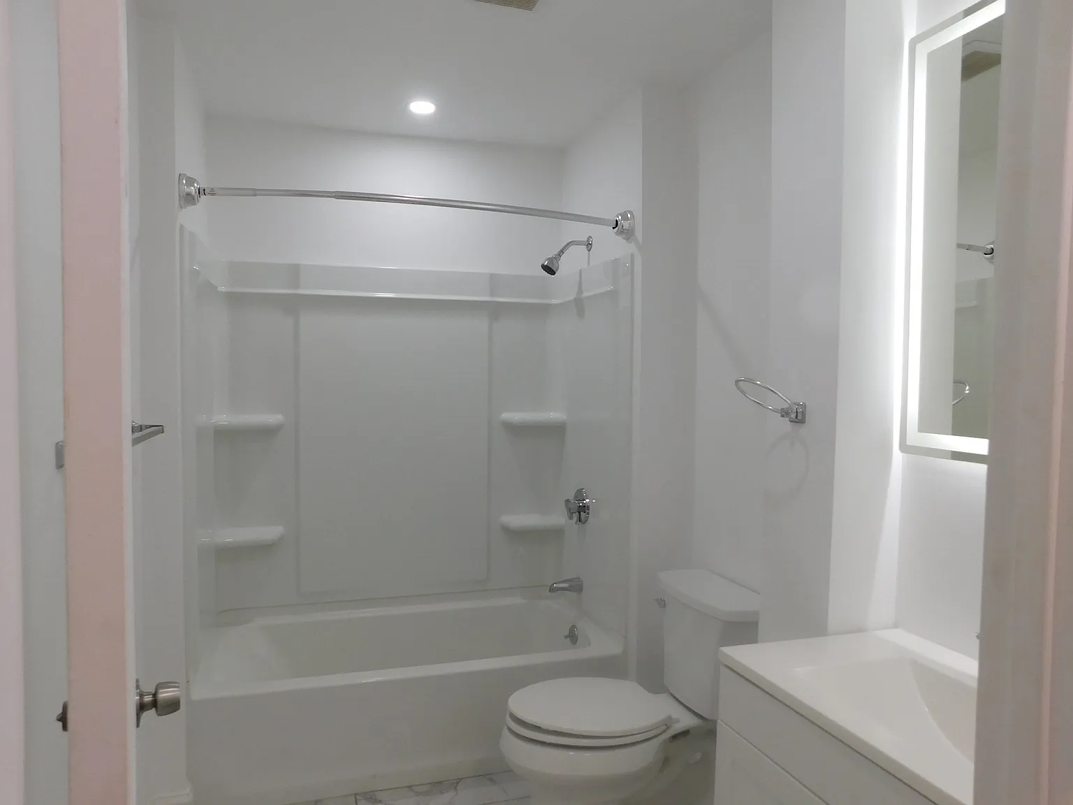 1 bed, 1.0 bath, 850 sqft, $1,500 — Photo 3