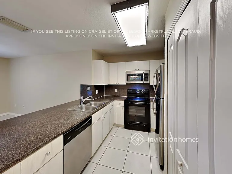 4370 SW 159th Ave — Photo 7