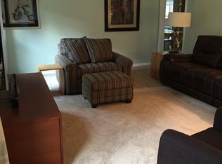 468 Bel Air Dr NE, Grand Rapids, MI 49503