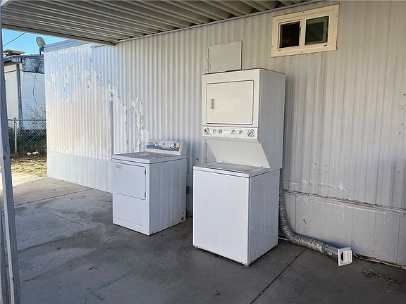 2nd image of 1802 Tejon Drive