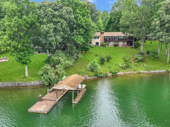 106 Channel Way, Moneta, VA 24121