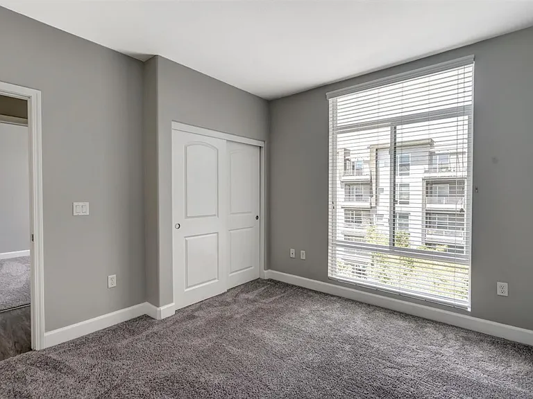 Stadium House Apartments — Photo 77