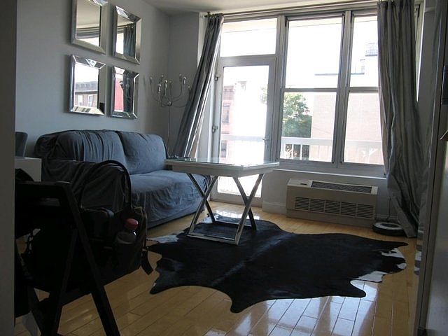1st image of 249 E 118th St #912C