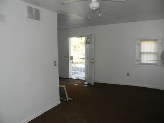 5th image of 2001 E 83rd St