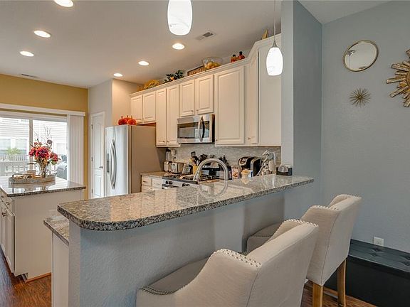 4th image of 5032 Spinel St #230