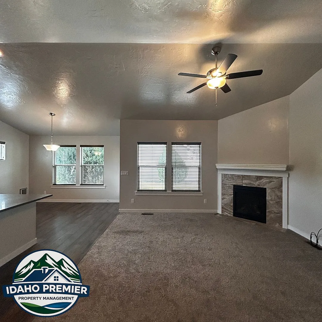 Comfortable Kuna Living with a Serene, Private Backyard! — Photo 4