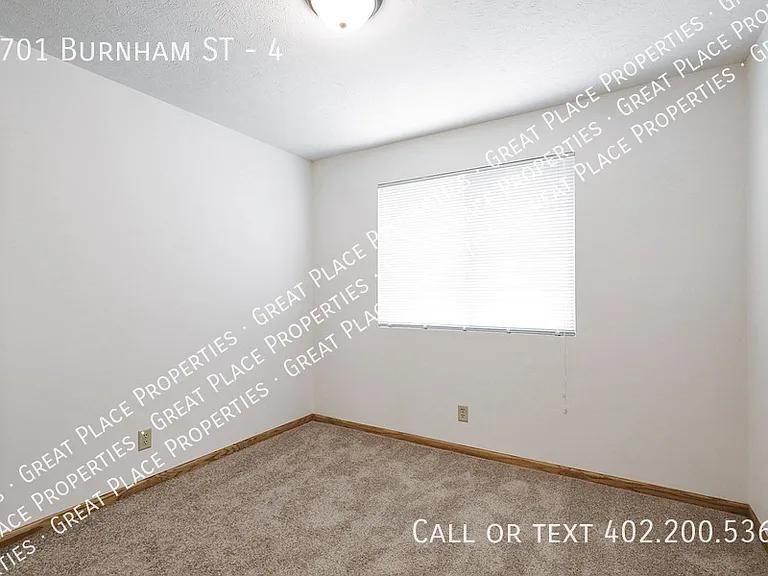 1701 Burnham St #4 — Photo 21