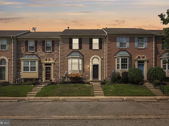 2nd image of 2201 Cantley Ct