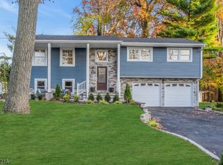 2056 Princeton Ave, Fanwood, NJ 07023