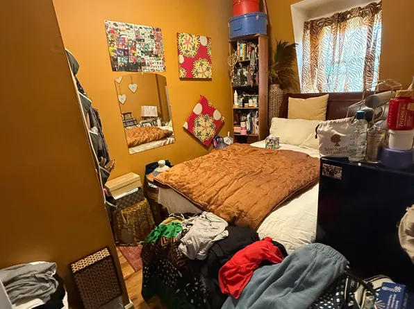 1152 Jefferson Avenue image 4 of 16