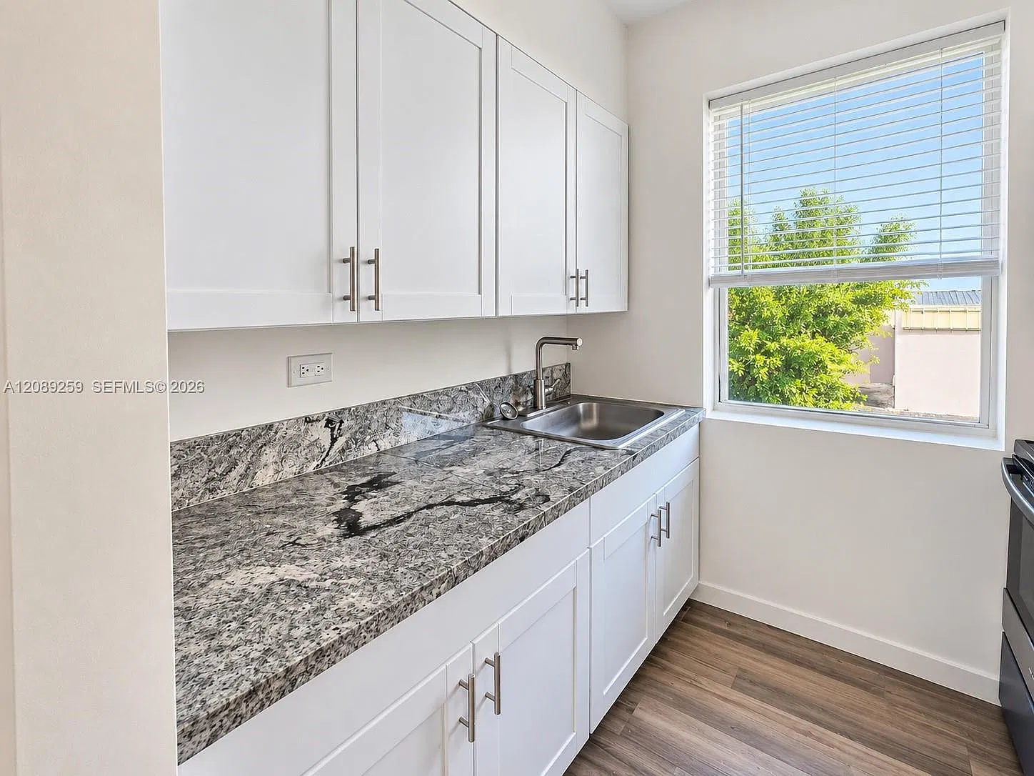 1 bed, 625 sqft, $1,700 — Photo 3