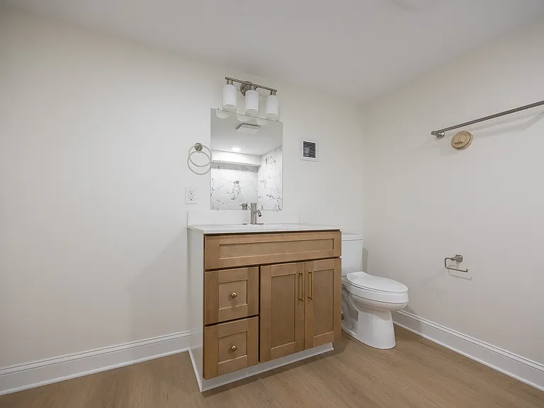 1574 Dyer Rd — Photo 30