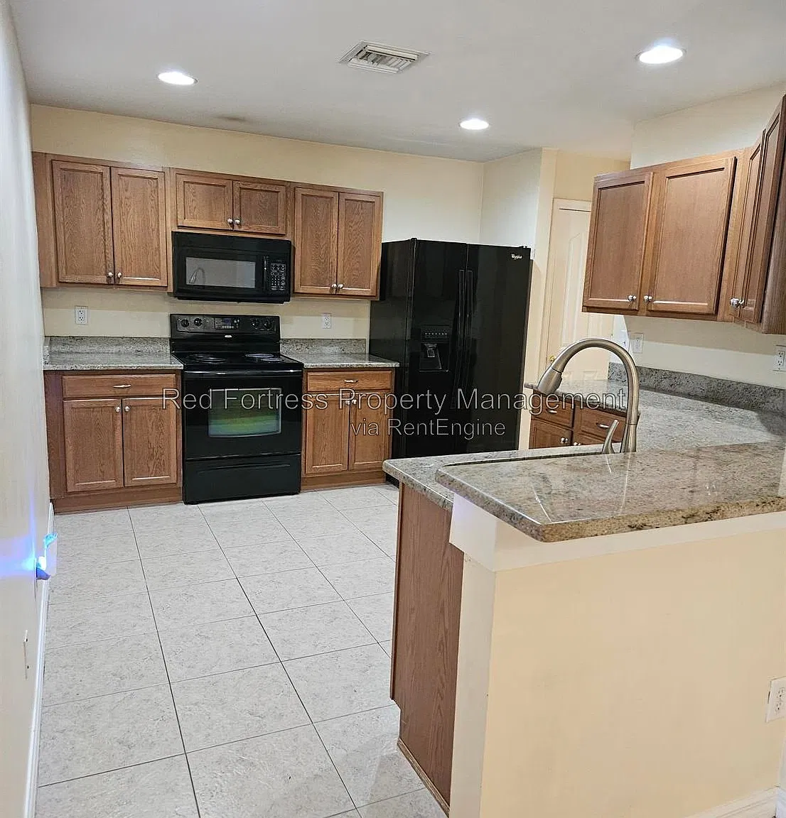 2 bed, 2.0 bath, 1353 sqft, $1,550 — Photo 3