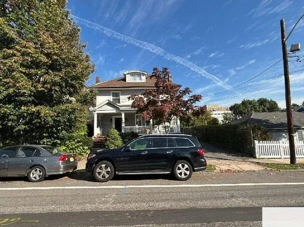 681 14th Ave, Paterson, NJ 07504