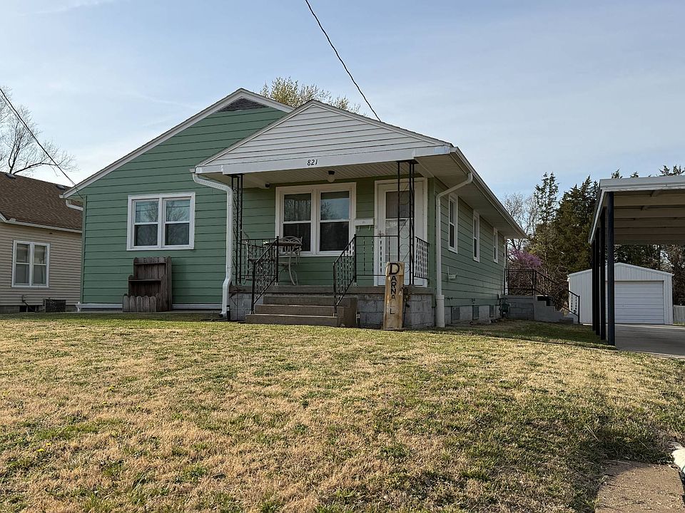 1st image of 821 W Main St